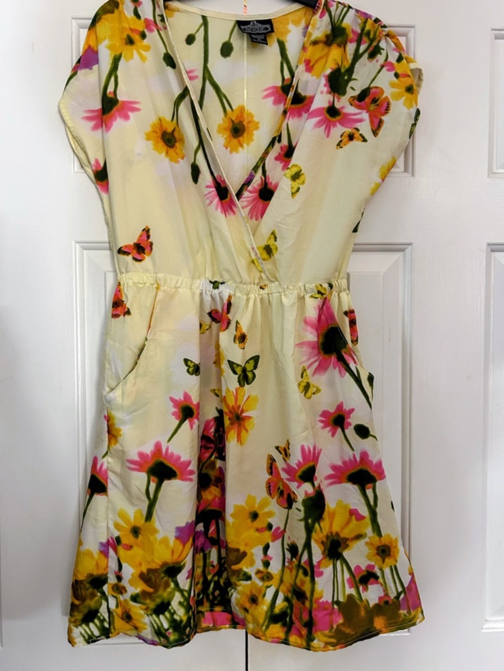 Angie flower: butterfly 🦋 dress with pockets